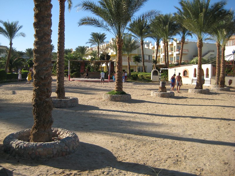 eg_258_hurghada_sultan_beach_A.JPG