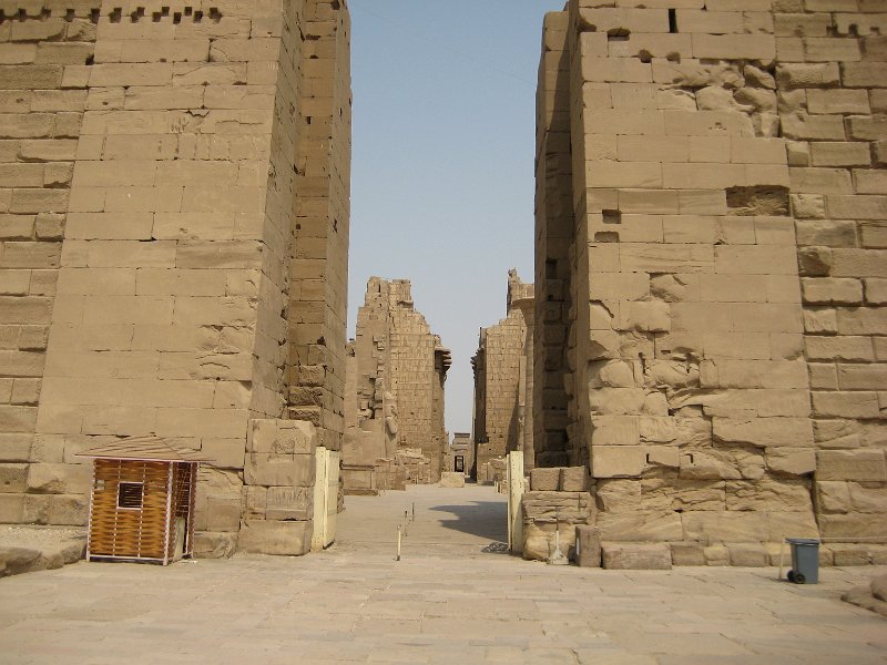 eg_286_luxor_karnak_tempel_A.JPG