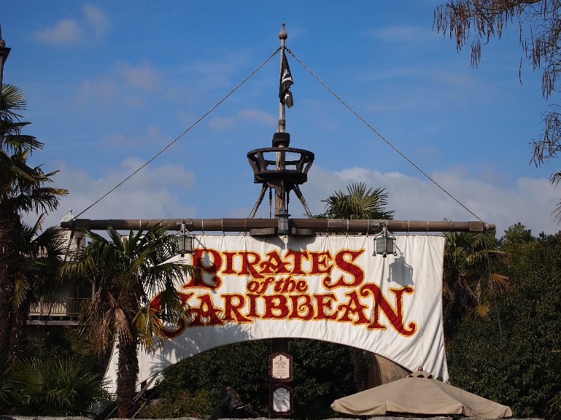 fr_2012_110_disney_land_pirates_of_the_carabbian_A.JPG
