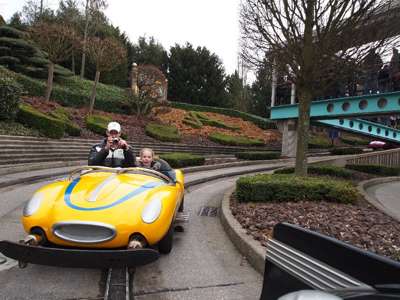 fr_2012_129_disney_land_autopia_A.JPG