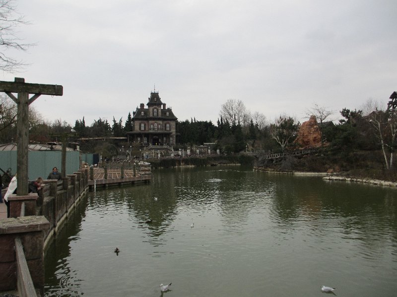 fr_2012_145_disney_land_phantom_manor_A.JPG