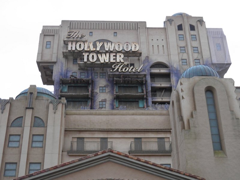 fr_2012_171b_disney_land_tower_of_terror.JPG