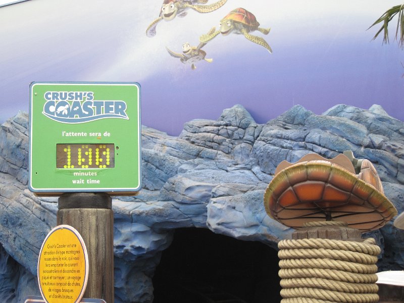 fr_2012_265a_disney_land_crush's_coaster.JPG